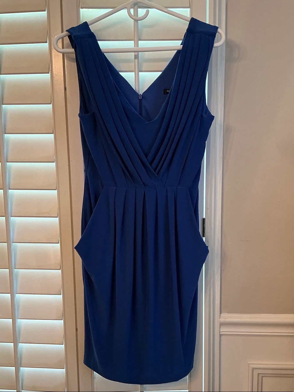 Sleeveless V-Neck Pleated Royal Blue Dress
